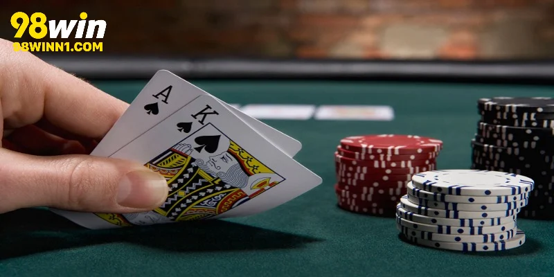 Có những vòng cược nào trong một ván poker